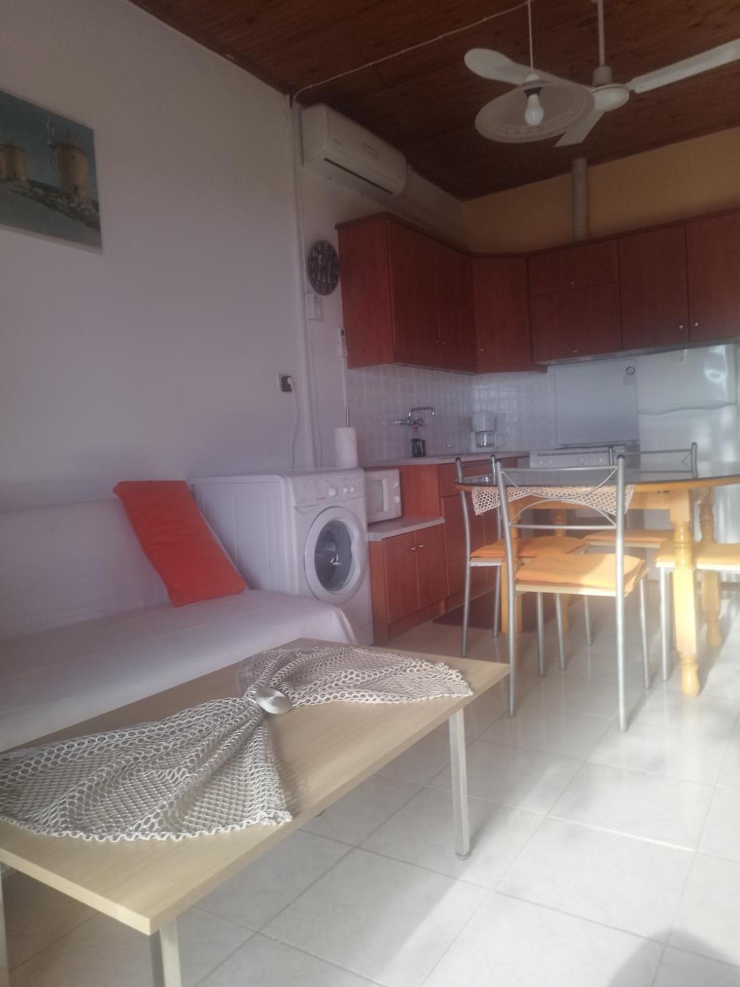Takis Haikos House Two Minutes Walk To The Beach Peroulia Vounária Exteriér fotografie